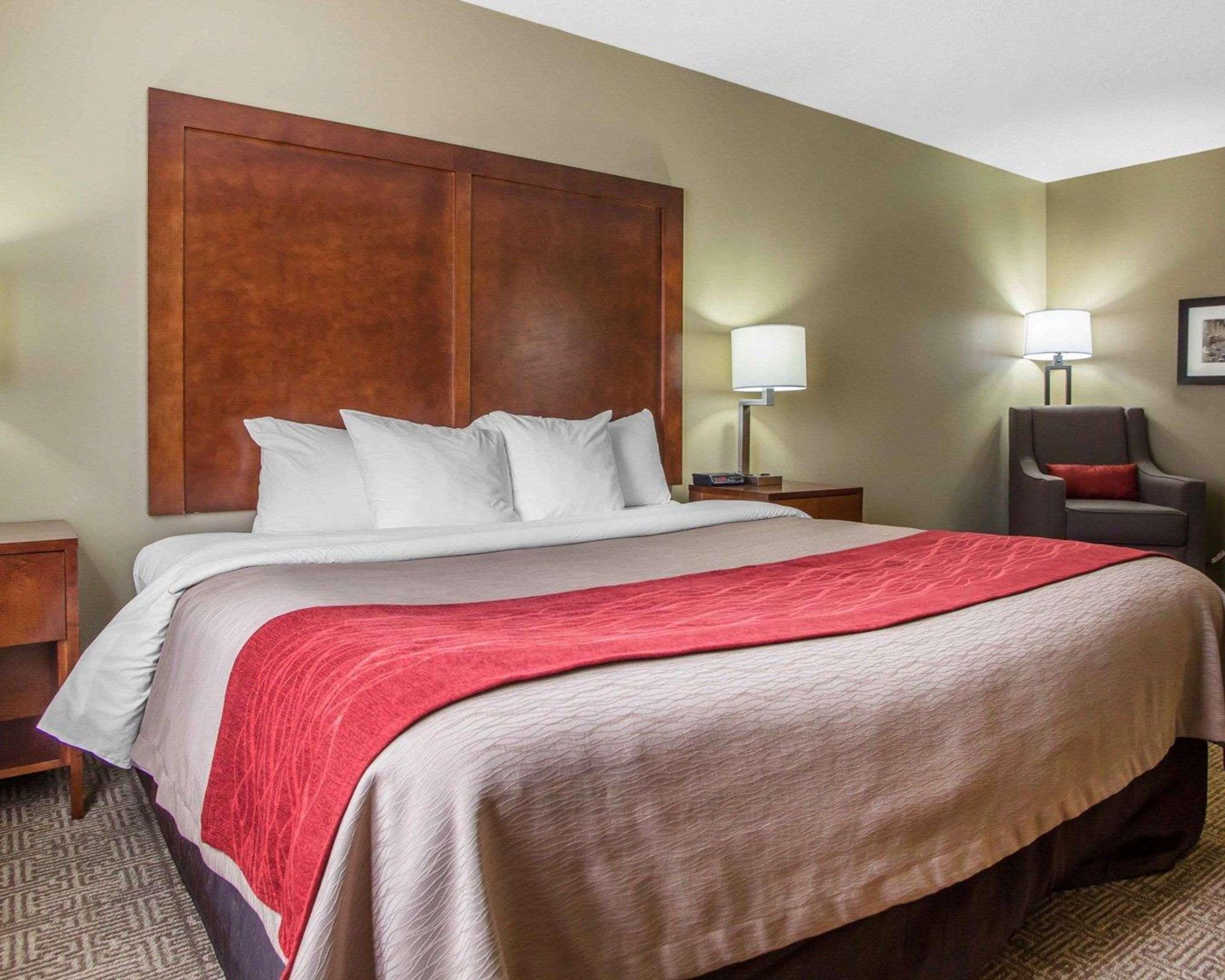 Rhinelander Comfort Inn מראה חיצוני תמונה