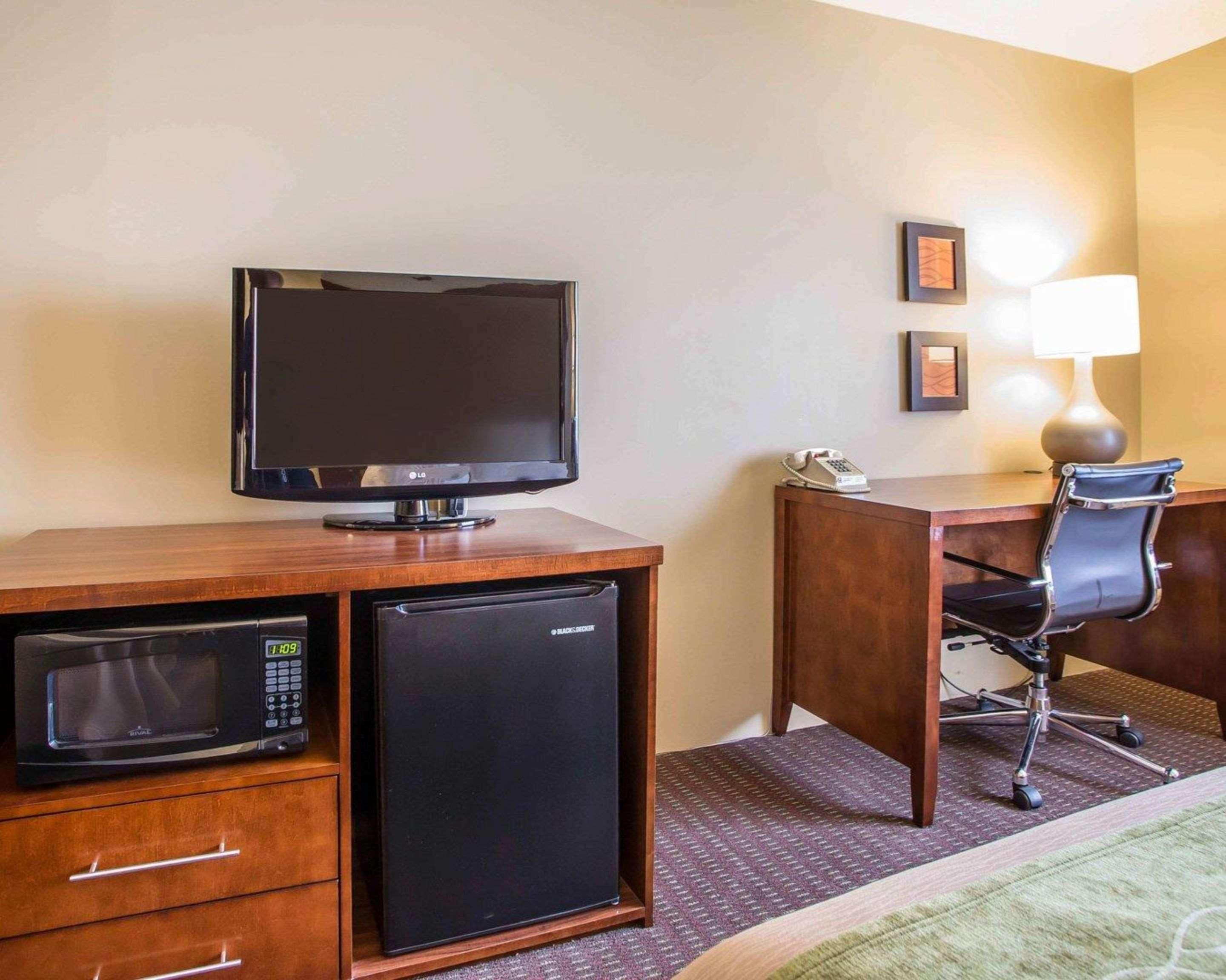 Rhinelander Comfort Inn מראה חיצוני תמונה