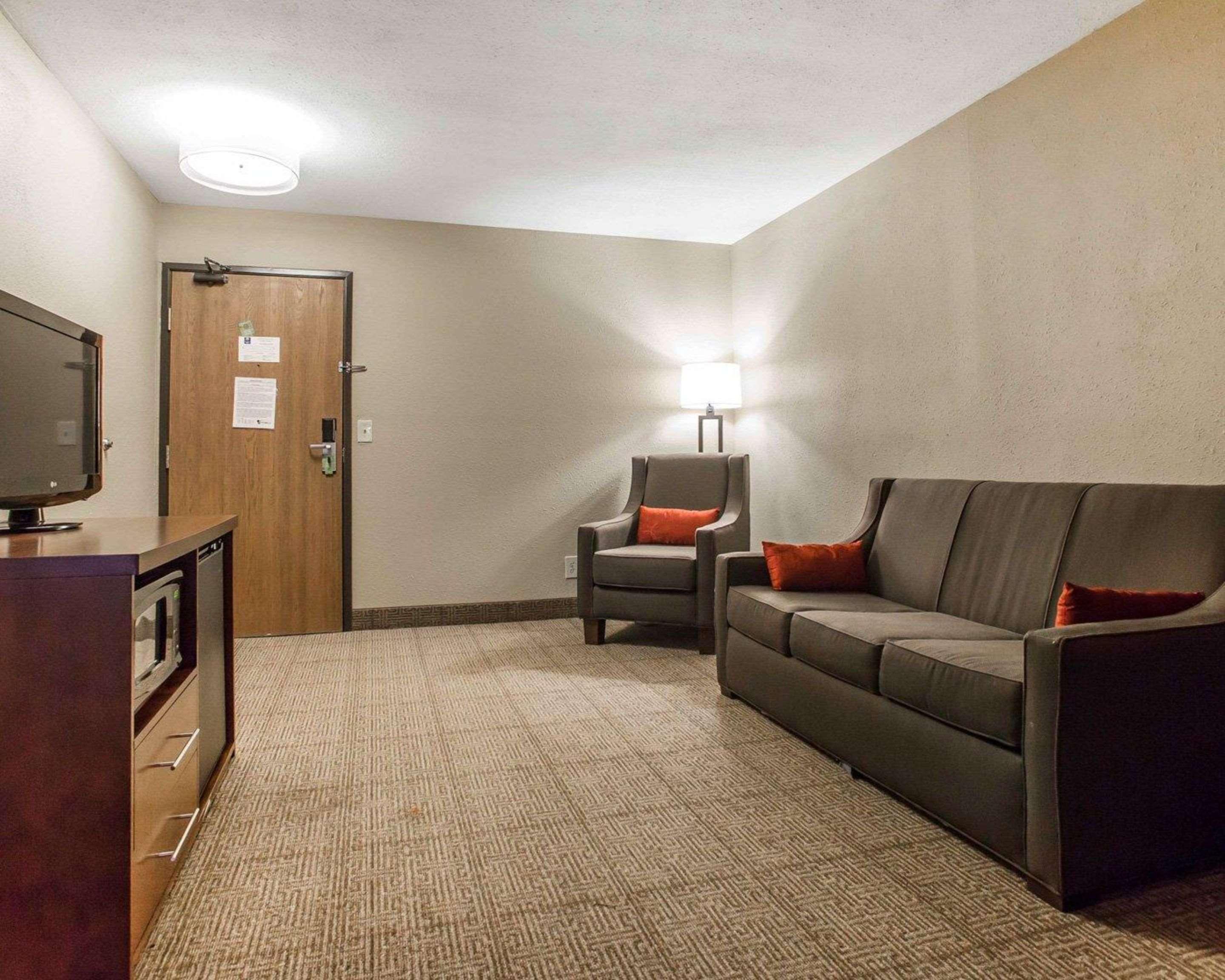 Rhinelander Comfort Inn מראה חיצוני תמונה