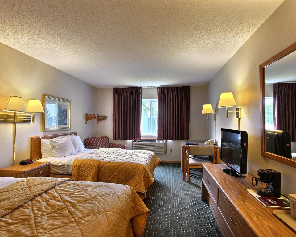 Rhinelander Comfort Inn מראה חיצוני תמונה
