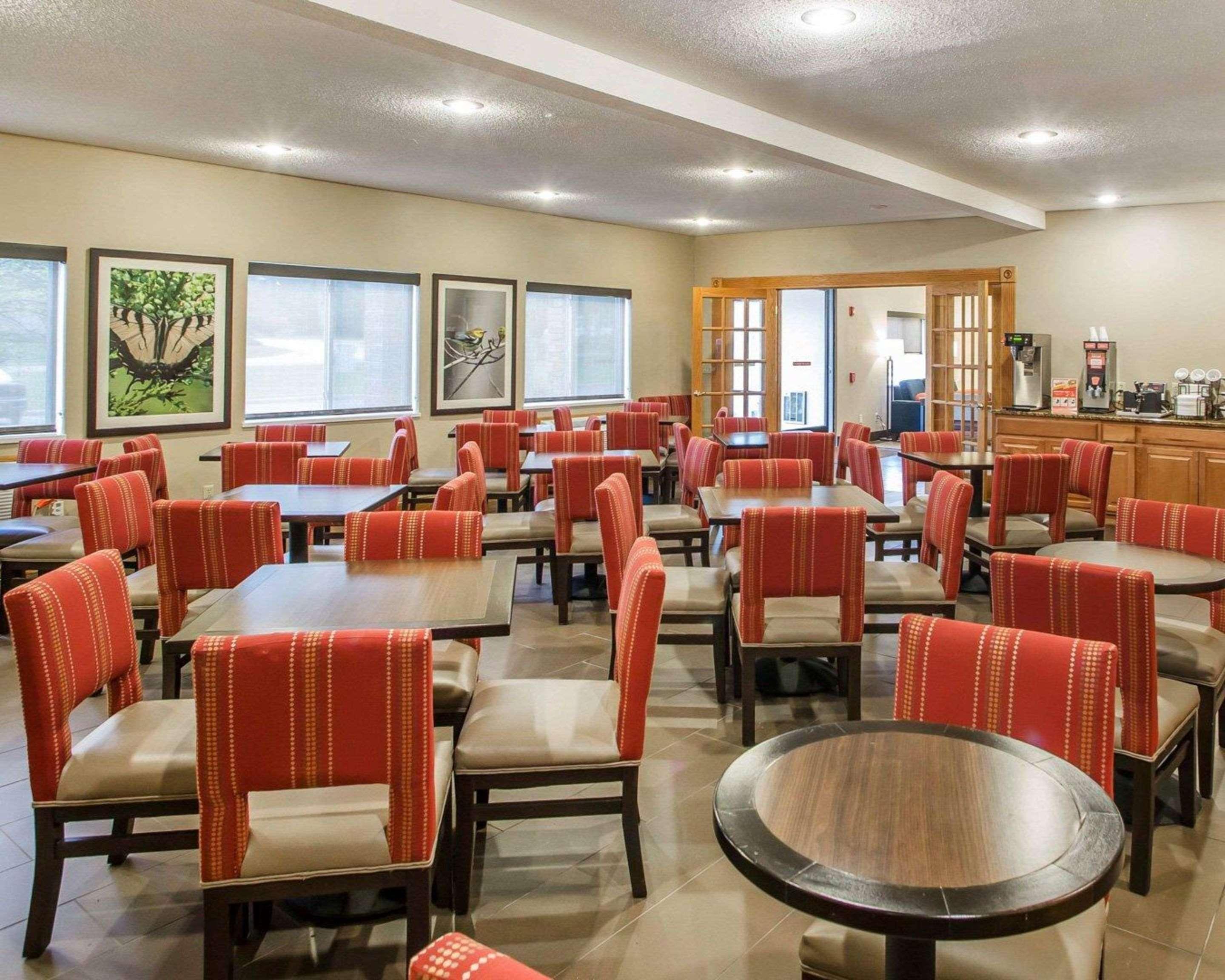 Rhinelander Comfort Inn מראה חיצוני תמונה
