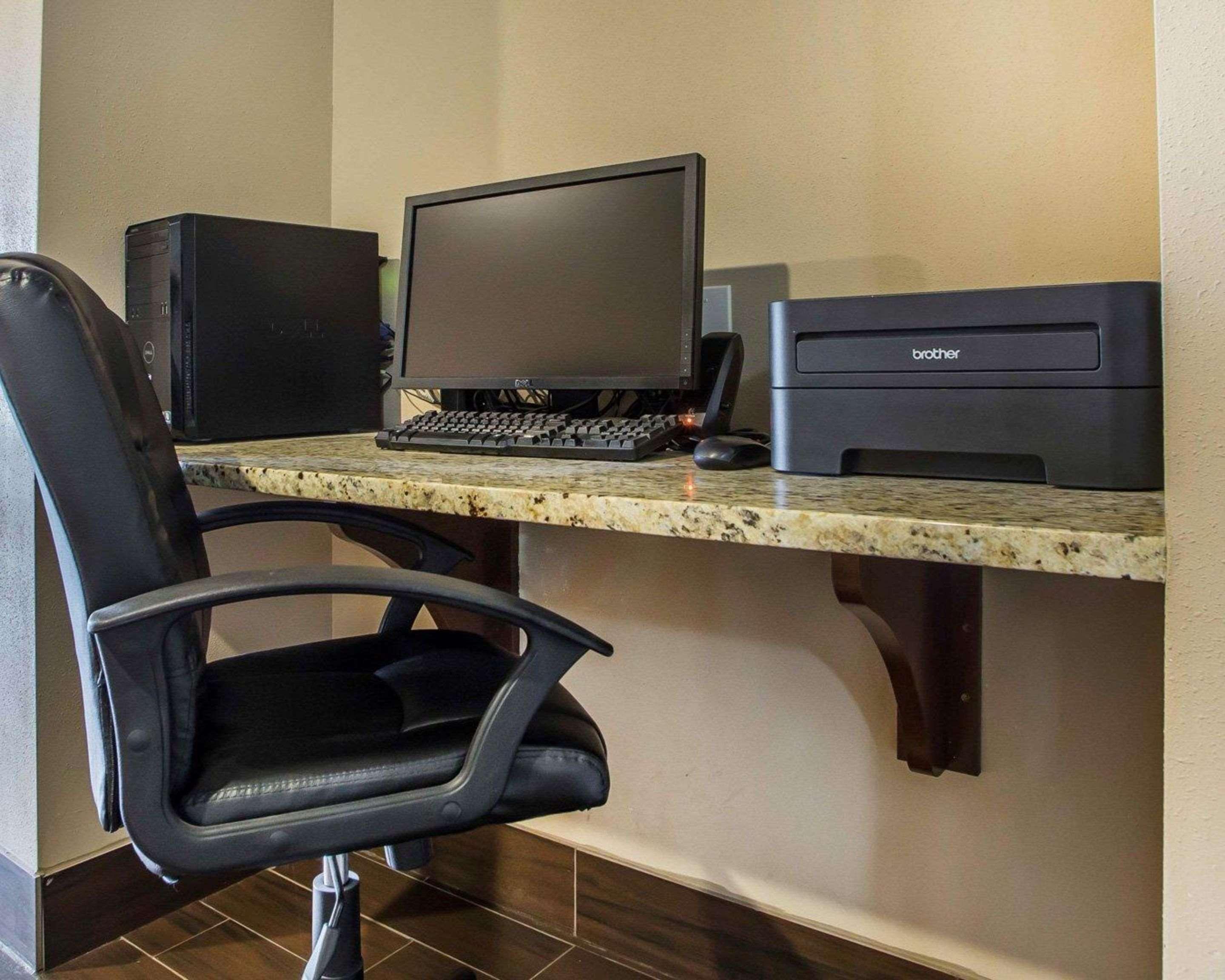 Rhinelander Comfort Inn מראה חיצוני תמונה