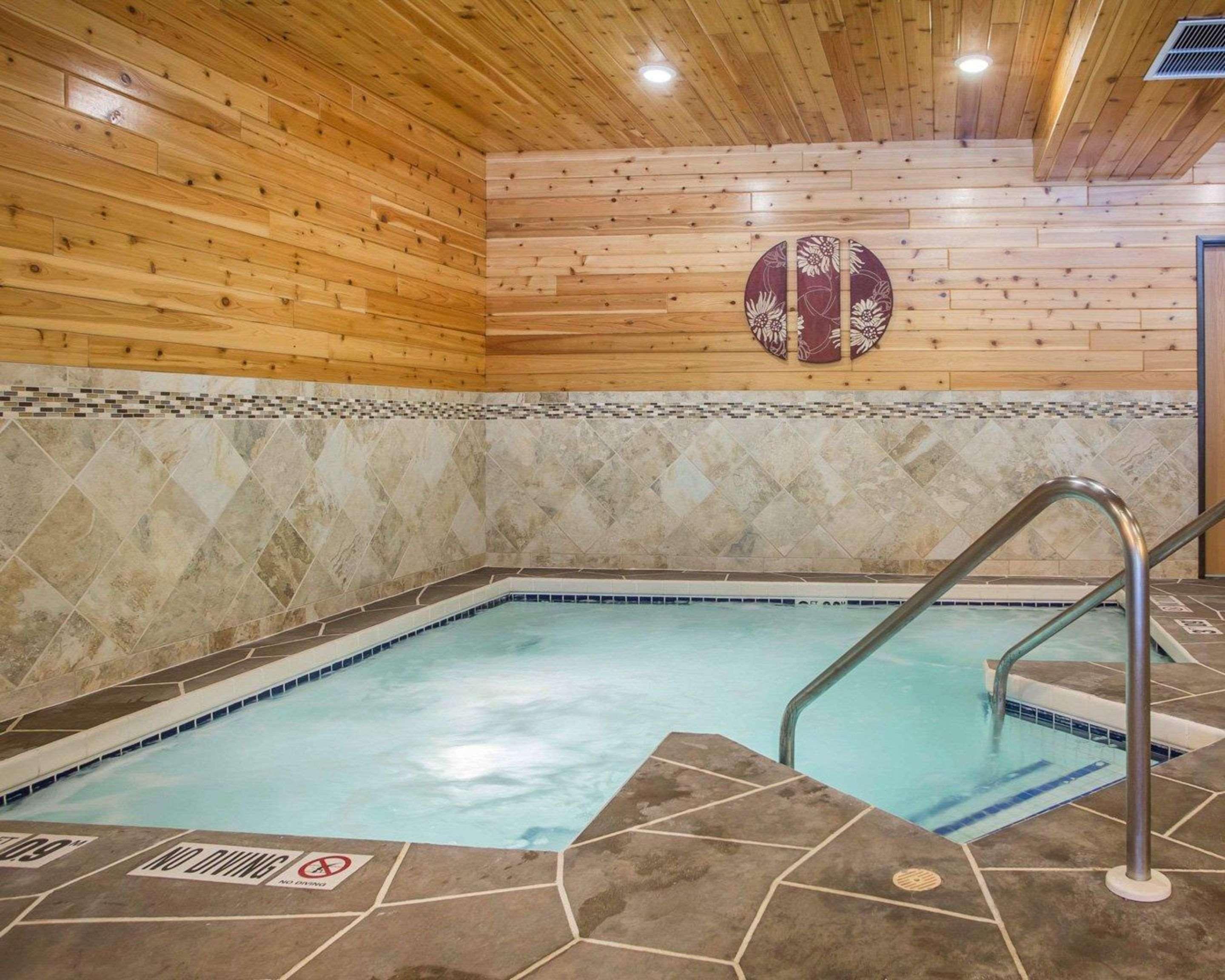 Rhinelander Comfort Inn מראה חיצוני תמונה