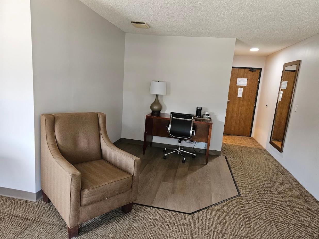 Rhinelander Comfort Inn מראה חיצוני תמונה
