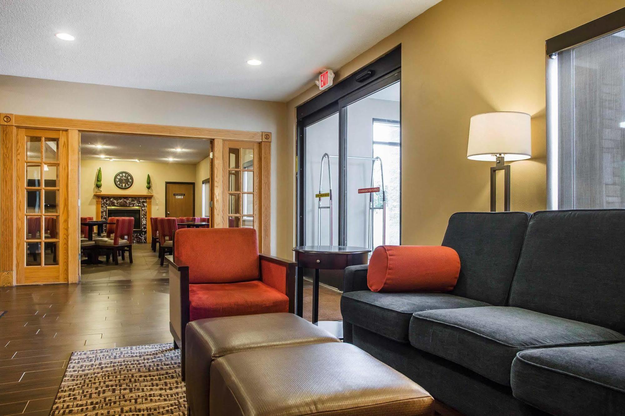 Rhinelander Comfort Inn מראה חיצוני תמונה